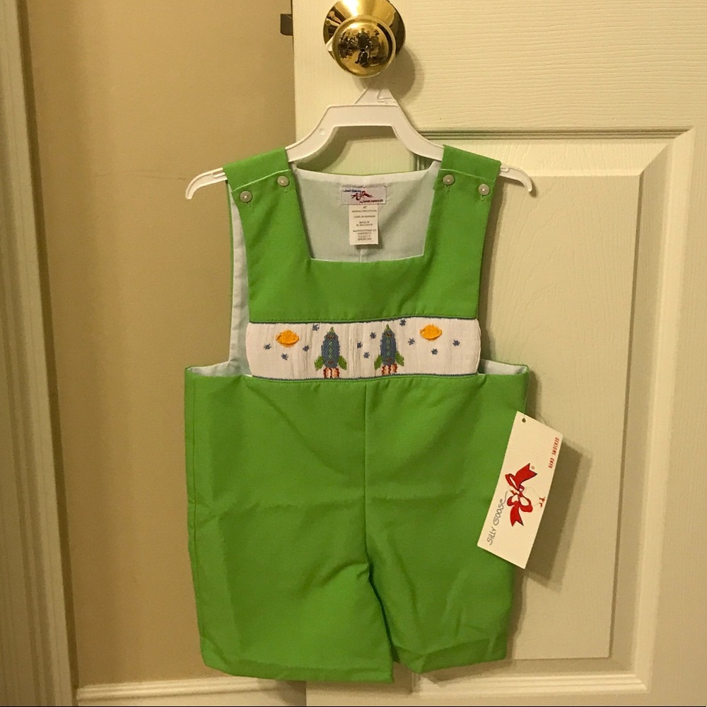 NWT Adorable Hand Smocked Romper 4T!